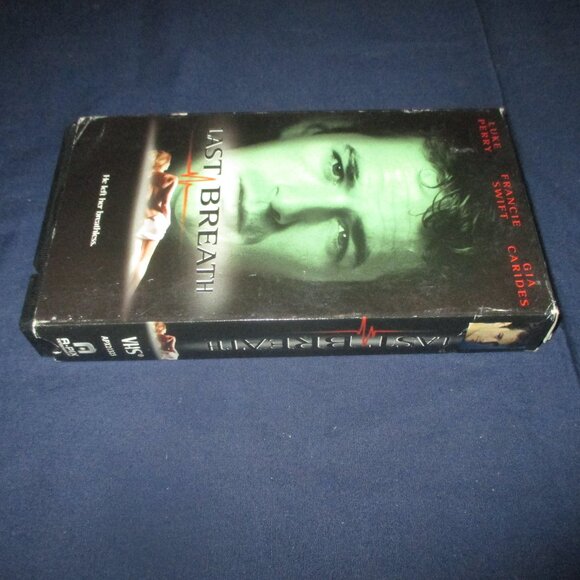 Last Breath (VHS, 1996, A-Pix Entertainment) Luke Perry - Picture 4 of 6